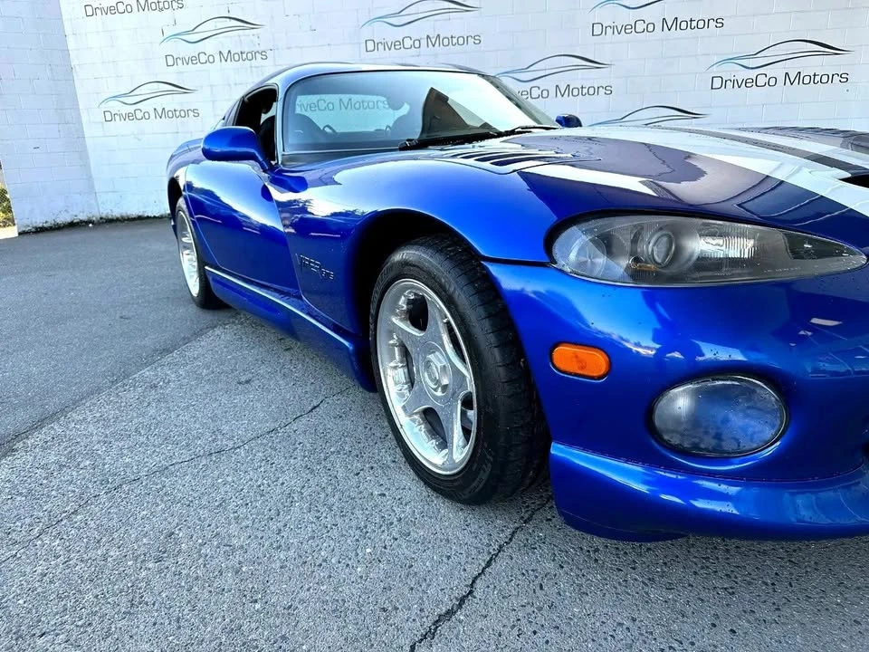 1996 Dodge Viper GTS 2nd Gen - Image 2 of 15