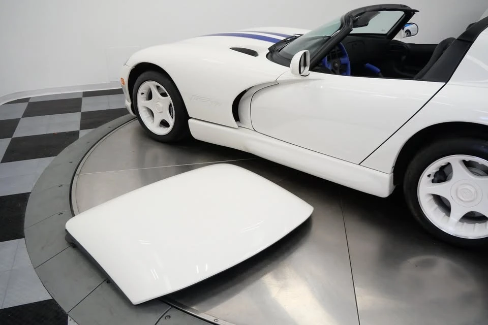 1996 Dodge Viper 2nd Gen - Image 13 of 14