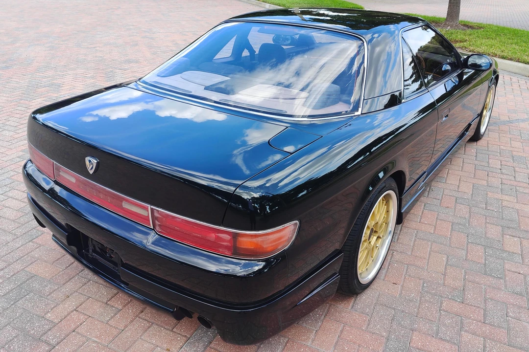 1996 Mazda JC Cosmo - Image 4 of 31