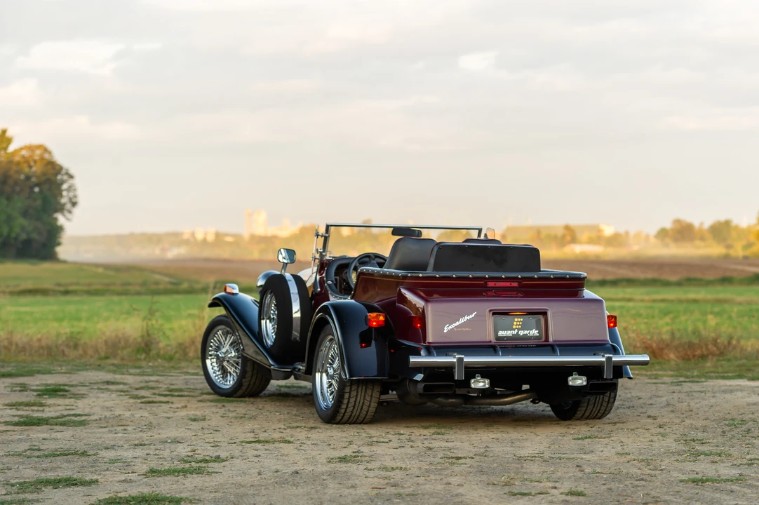 1996 Excalibur - Image 19 of 31