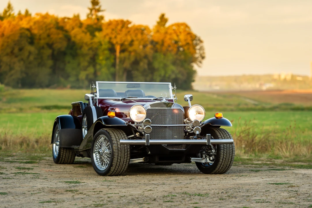 1996 Excalibur - Image 4 of 31