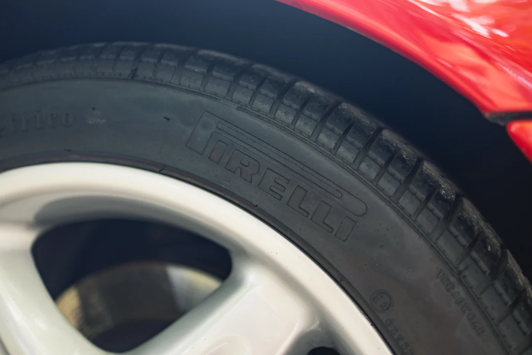 1996 Ferrari F355 Spider - Image 29 of 31
