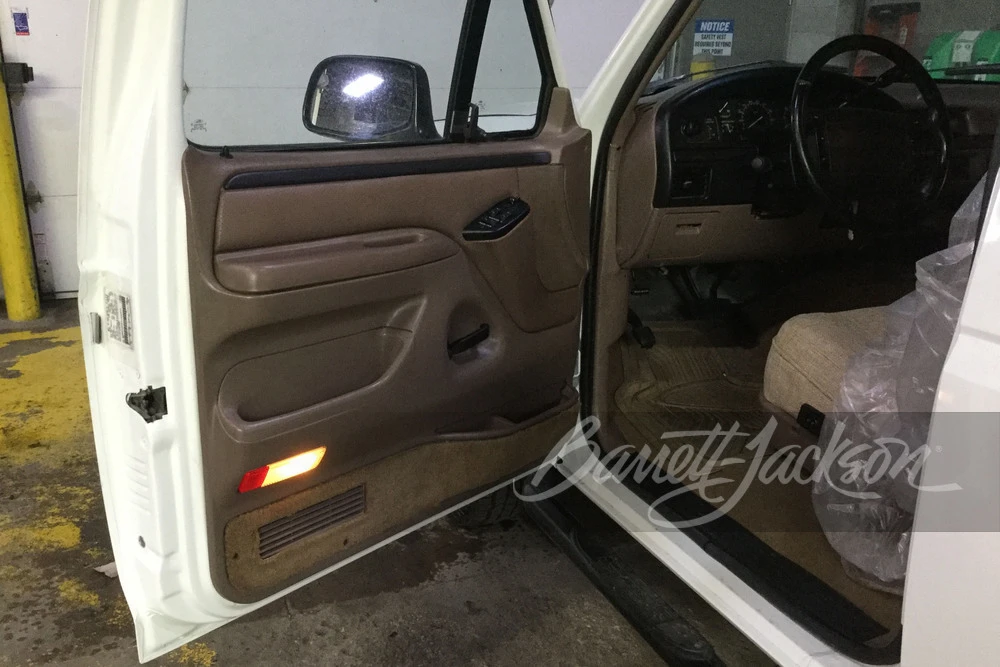1996 Ford Bronco 5th Gen - Image 28 of 31