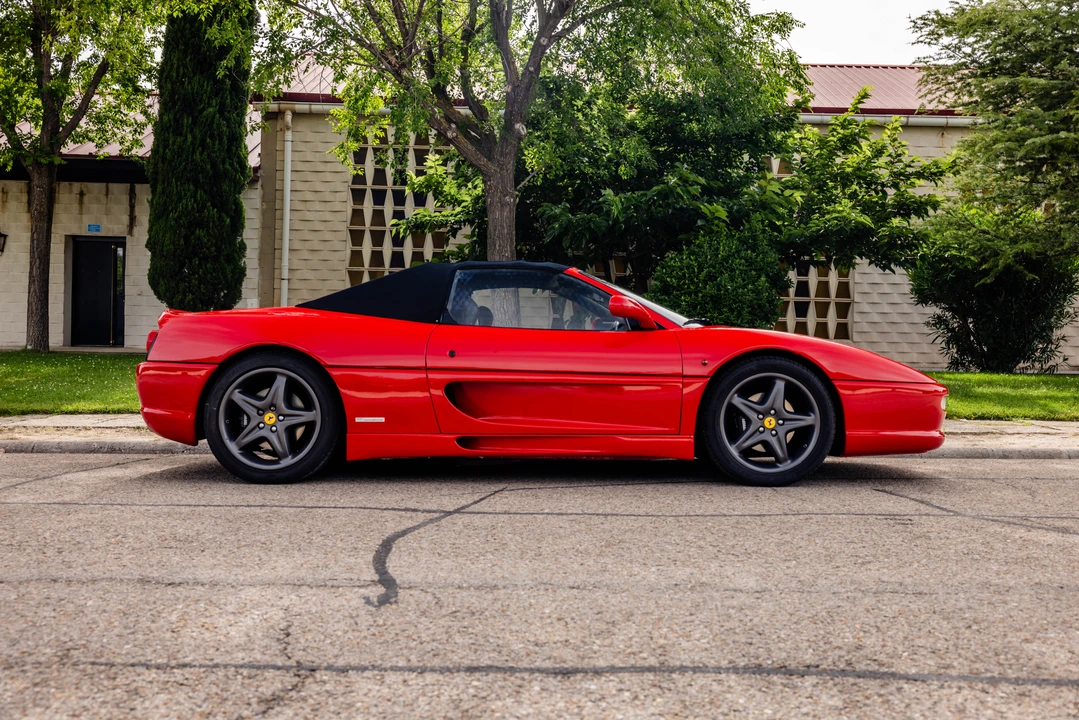 1996 Ferrari F355 Spider - Image 3 of 31