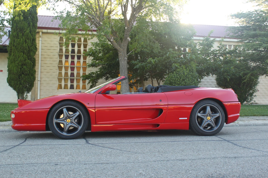 1996 Ferrari F355 Spider - Image 13 of 31