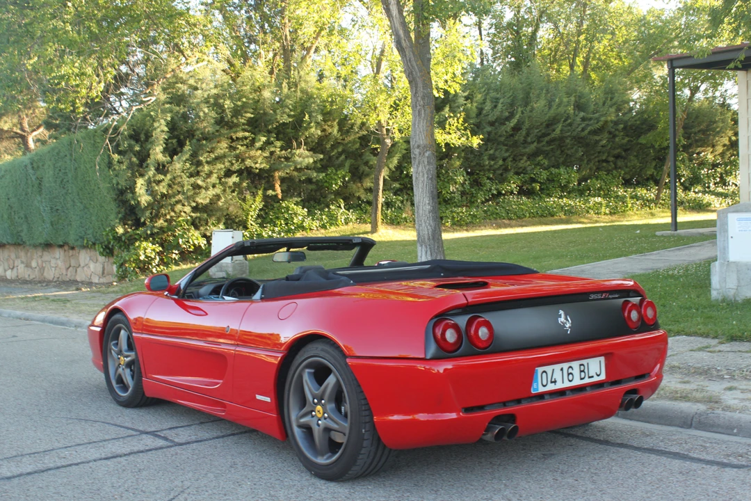 1996 Ferrari F355 Spider - Image 16 of 31
