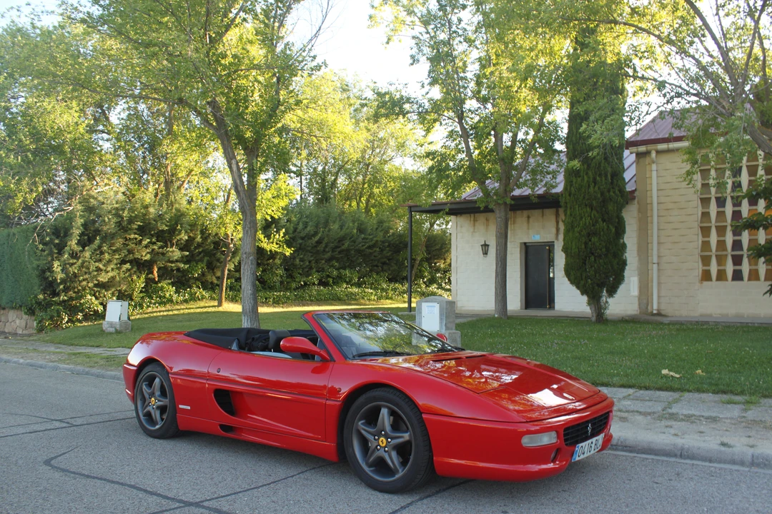 1996 Ferrari F355 Spider - Image 17 of 31