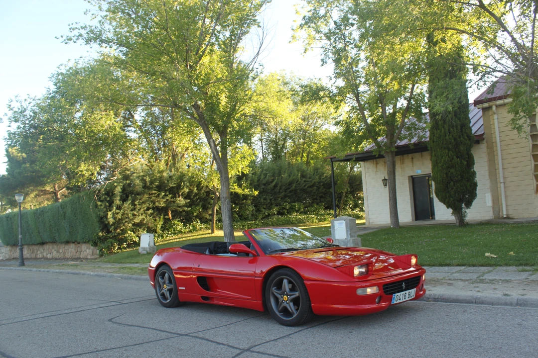 1996 Ferrari F355 Spider - Image 18 of 31