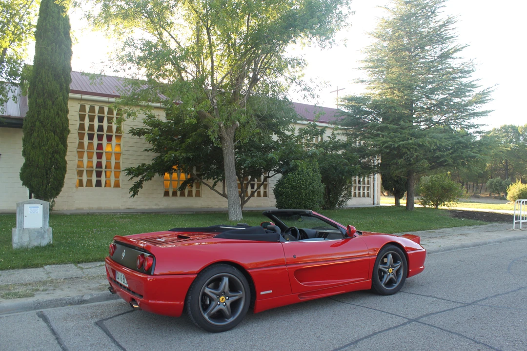 1996 Ferrari F355 Spider - Image 21 of 31