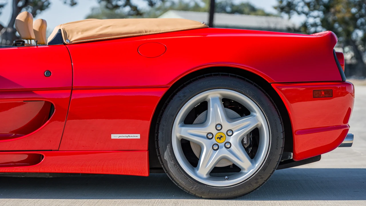 1996 Ferrari F355 Spider - Image 24 of 31