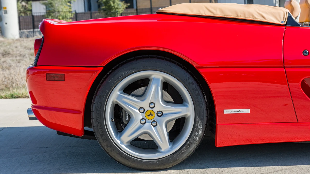 1996 Ferrari F355 Spider - Image 25 of 31