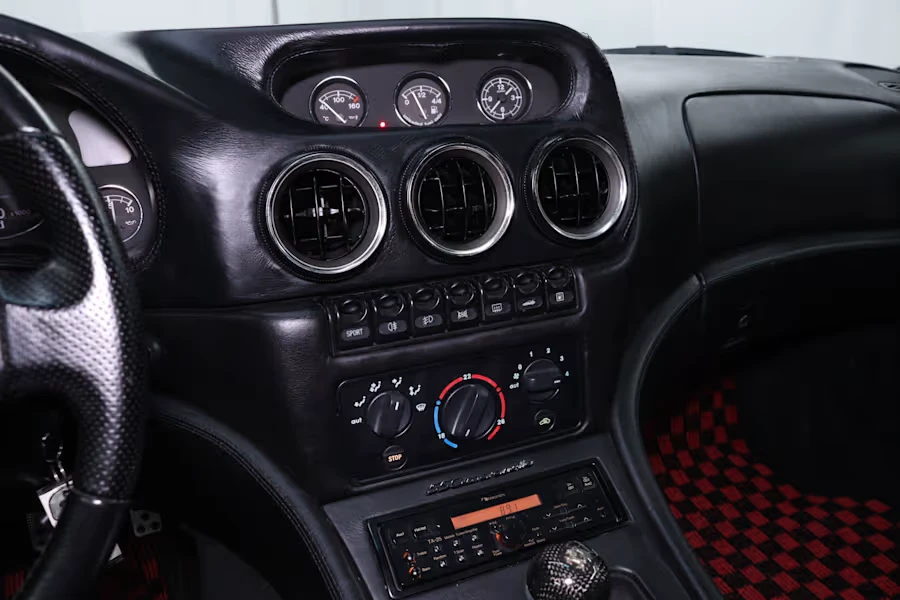 1996 Ferrari 550 Maranello - Image 28 of 31