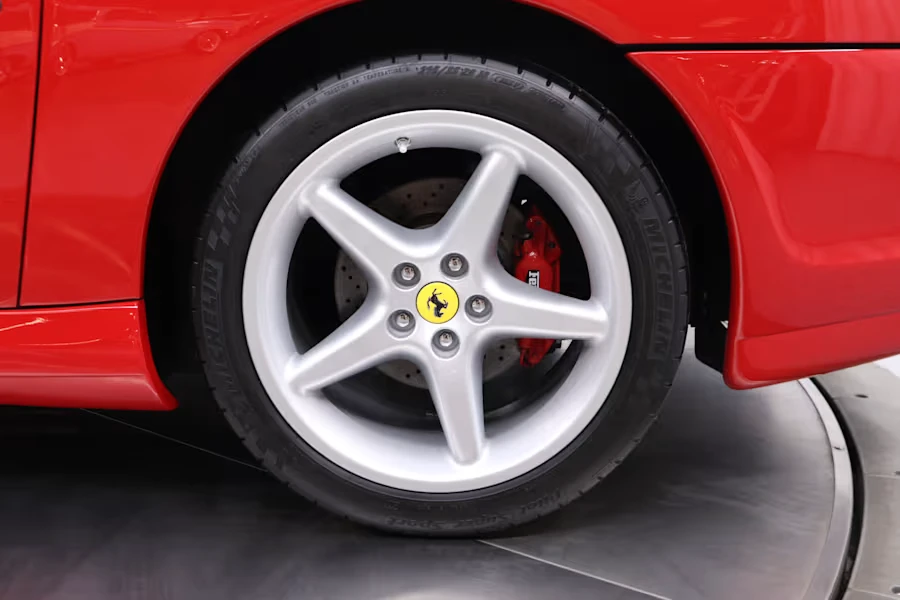 1996 Ferrari 550 Maranello - Image 24 of 31
