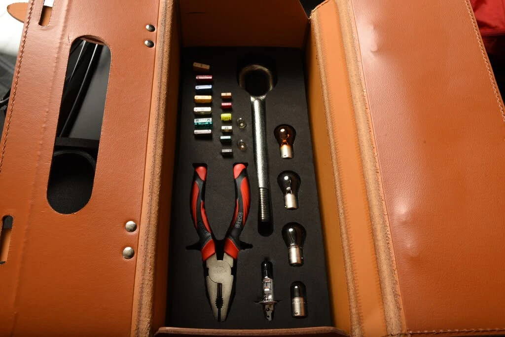 1996 Ferrari F355 Berlinetta - Image 25 of 31