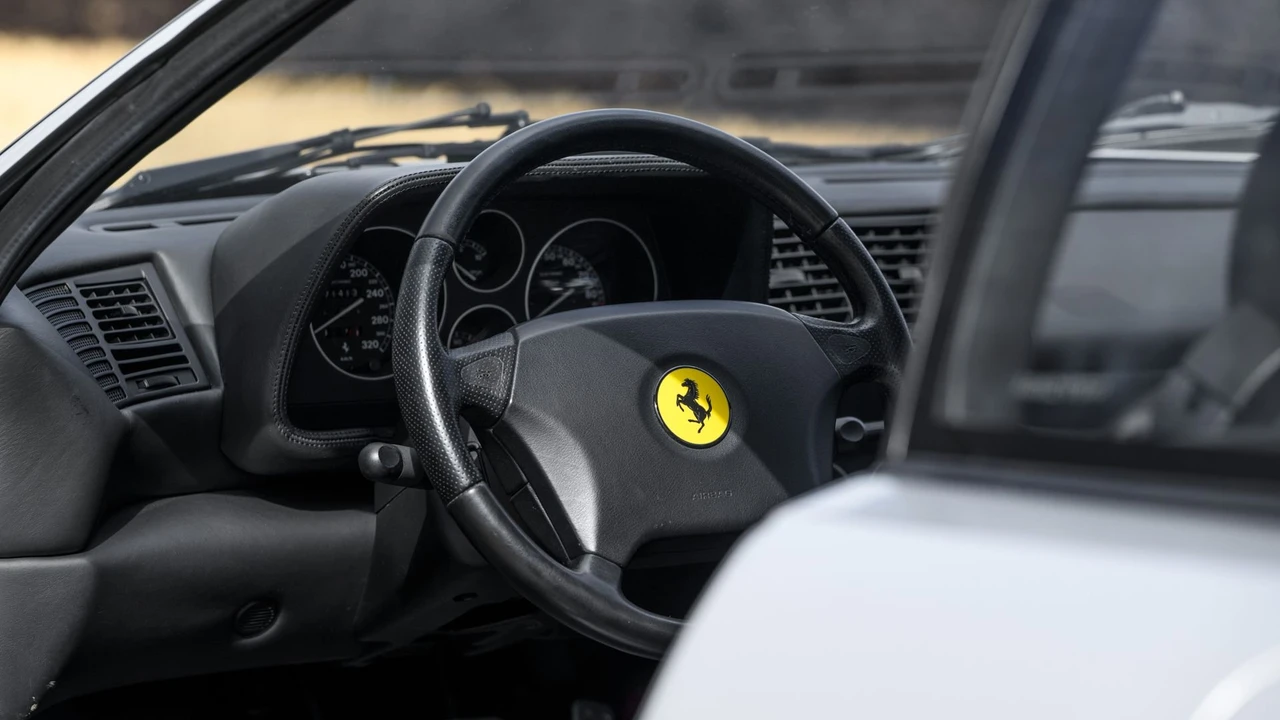 1996 Ferrari F355 Berlinetta - Image 25 of 31