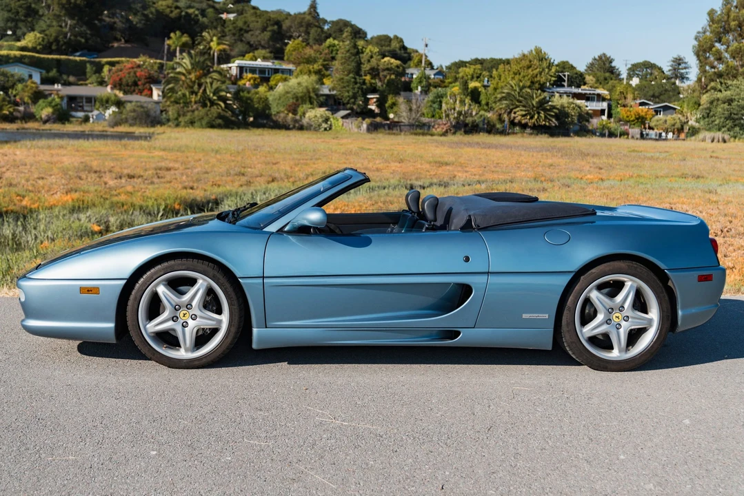 1996 Ferrari F355 Spider - Image 17 of 31