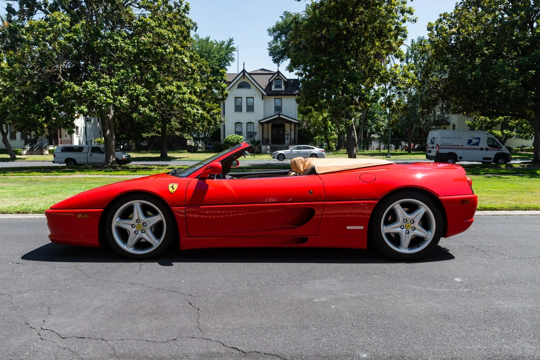 1996 Ferrari F355 Spider - Image 9 of 31