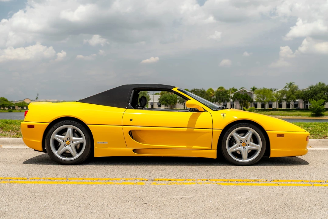 1996 Ferrari F355 Spider - Image 9 of 31