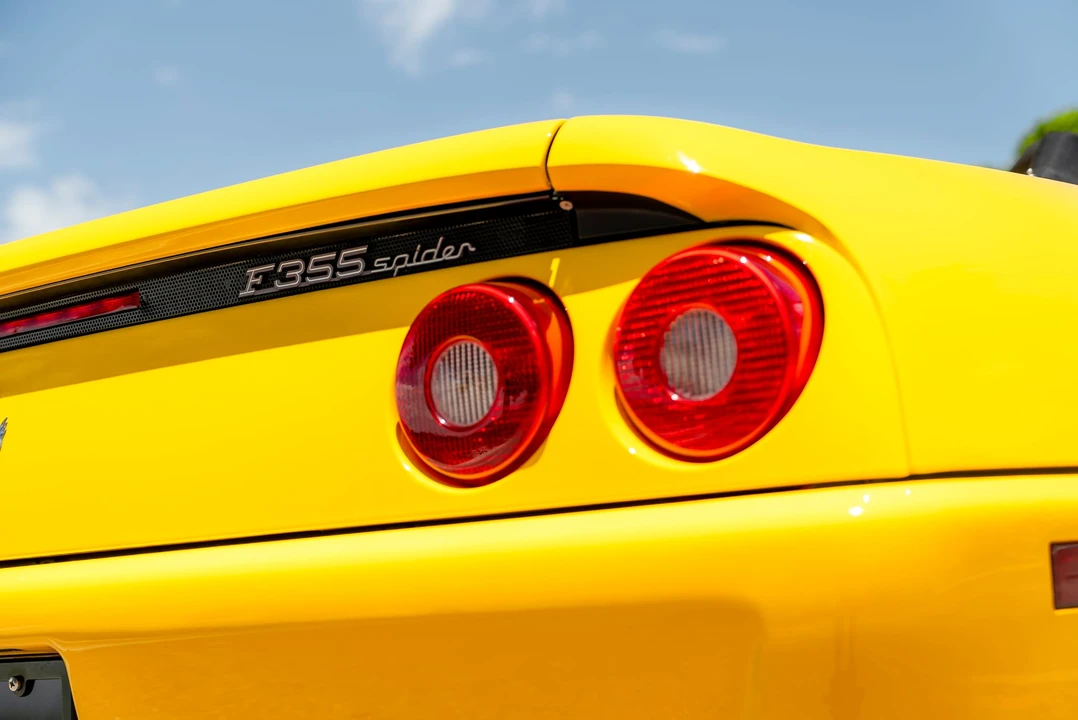 1996 Ferrari F355 Spider - Image 27 of 31