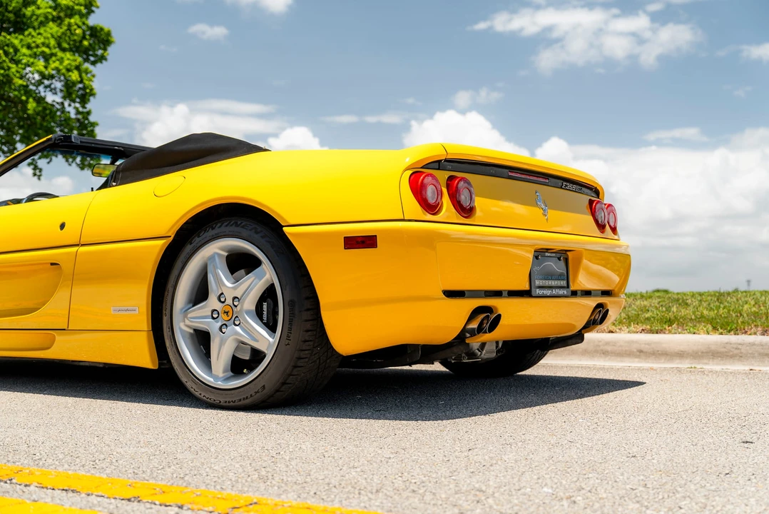 1996 Ferrari F355 Spider - Image 21 of 31