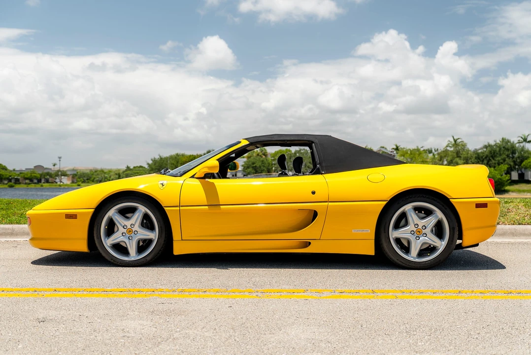 1996 Ferrari F355 Spider - Image 16 of 31