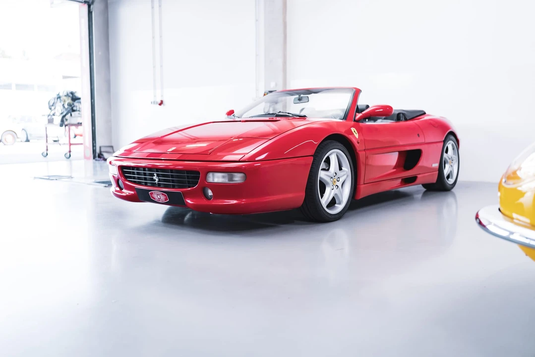 1996 Ferrari F355 Spider - Image 13 of 31