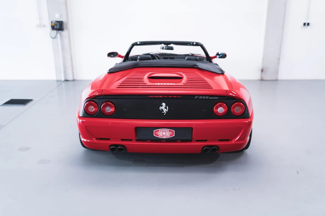 1996 Ferrari F355 Spider - Image 17 of 31
