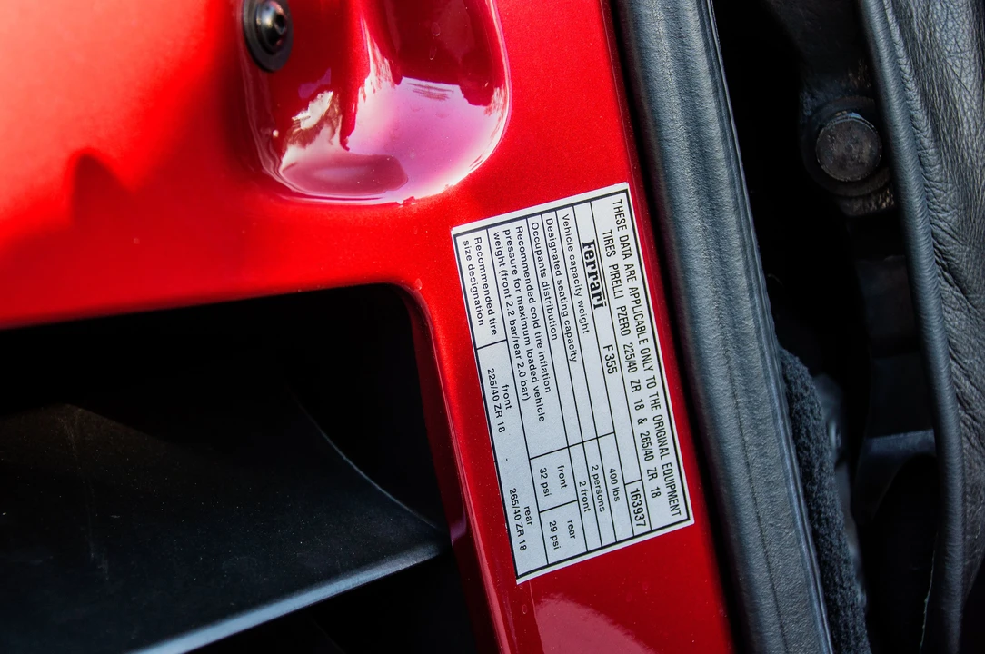 1996 Ferrari F355 Spider - Image 16 of 31