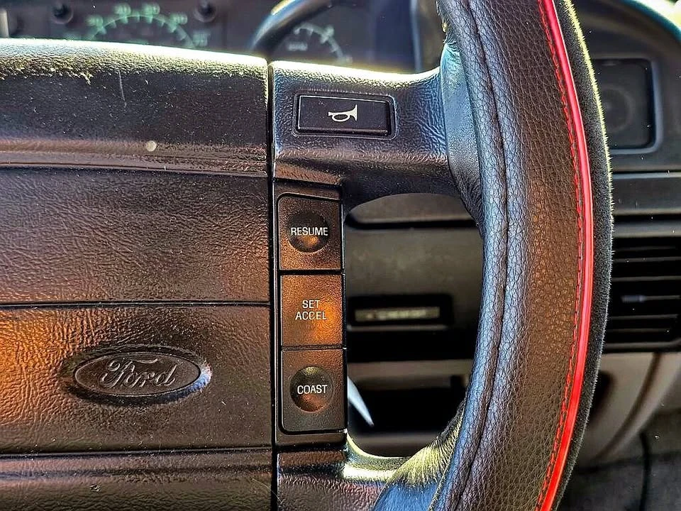 1996 Ford Bronco 5th Gen - Image 16 of 20