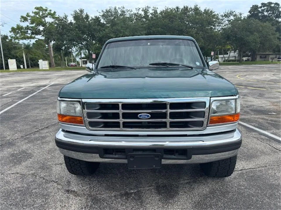 1996 Ford Bronco 5th Gen - Image 2 of 31