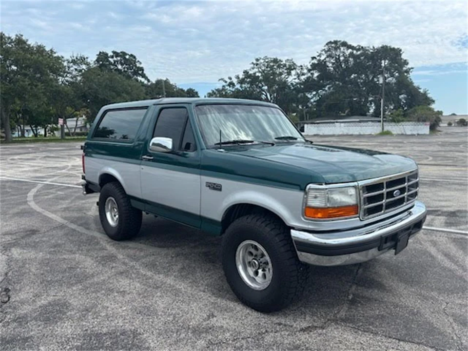1996 Ford Bronco 5th Gen - Image 3 of 31