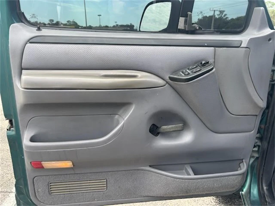 1996 Ford Bronco 5th Gen - Image 11 of 31