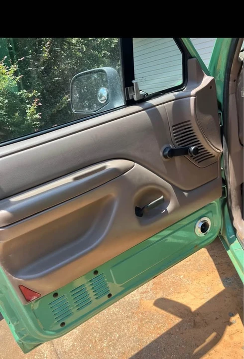 1996 Ford Bronco 5th Gen - Image 9 of 11