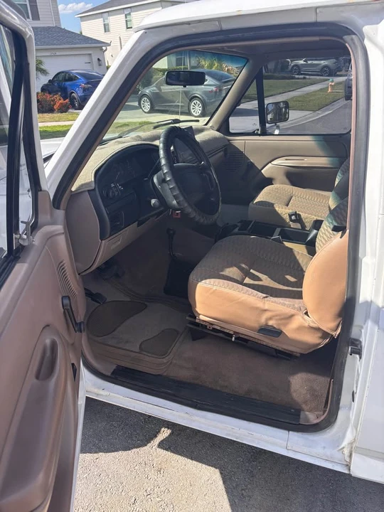 1996 Ford Bronco 5th Gen - Image 6 of 13