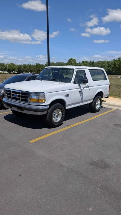 1996 Ford Bronco 5th Gen - Image 2 of 5