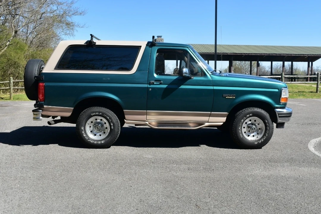 1996 Ford Bronco 5th Gen - Image 10 of 12