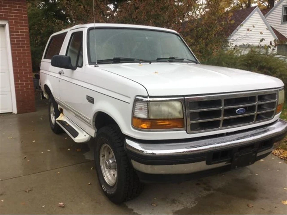 1996 Ford Bronco 5th Gen - Image 5 of 10