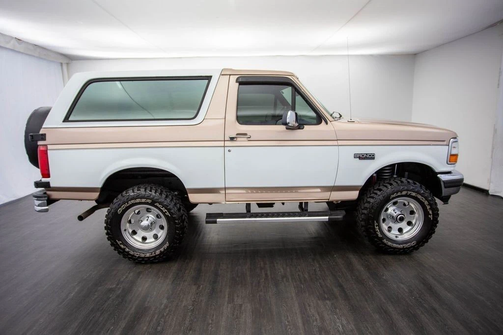 1996 Ford Bronco 5th Gen - Image 6 of 12