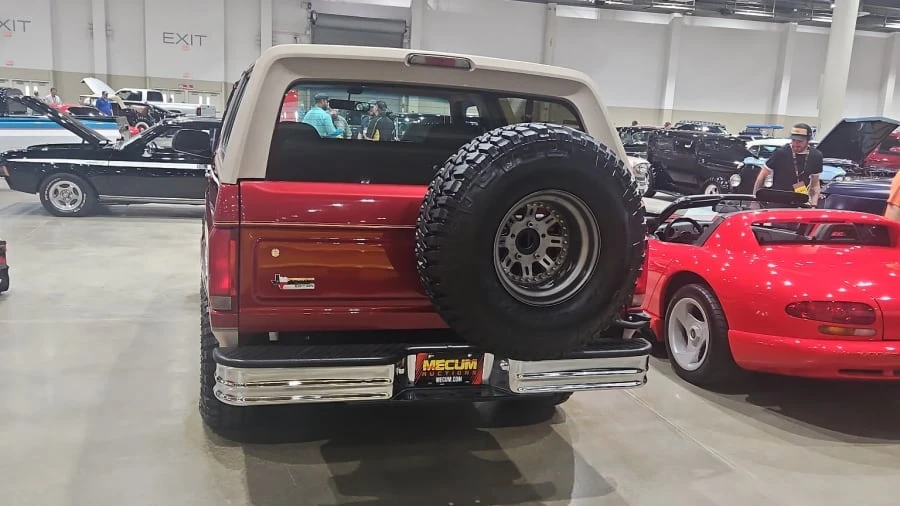 1996 Ford Bronco 5th Gen - Image 5 of 9