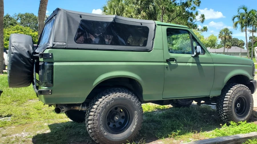 1996 Ford Bronco 5th Gen - Image 2 of 11