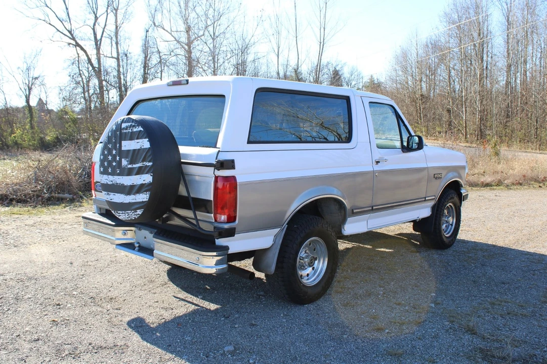 1996 Ford Bronco 5th Gen - Image 5 of 18