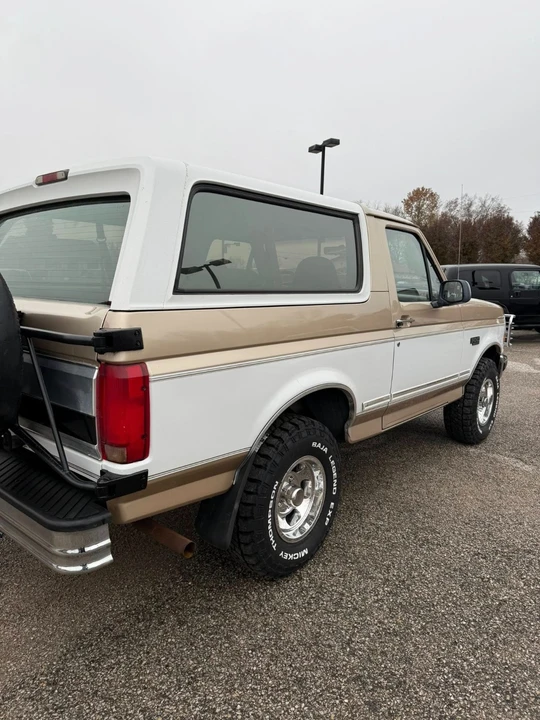 1996 Ford Bronco 5th Gen - Image 3 of 19