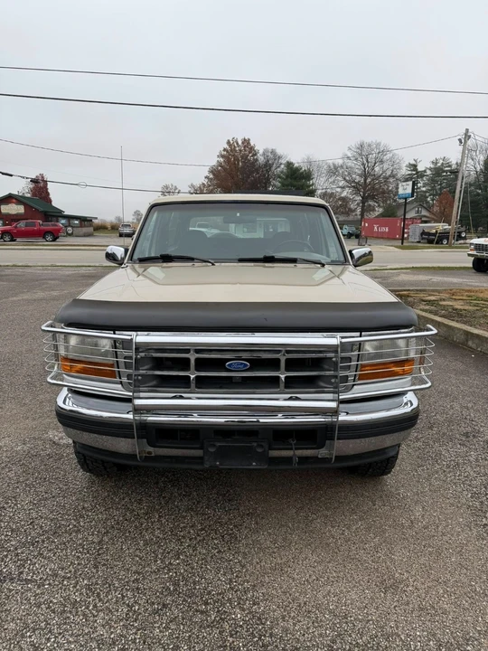 1996 Ford Bronco 5th Gen - Image 2 of 19