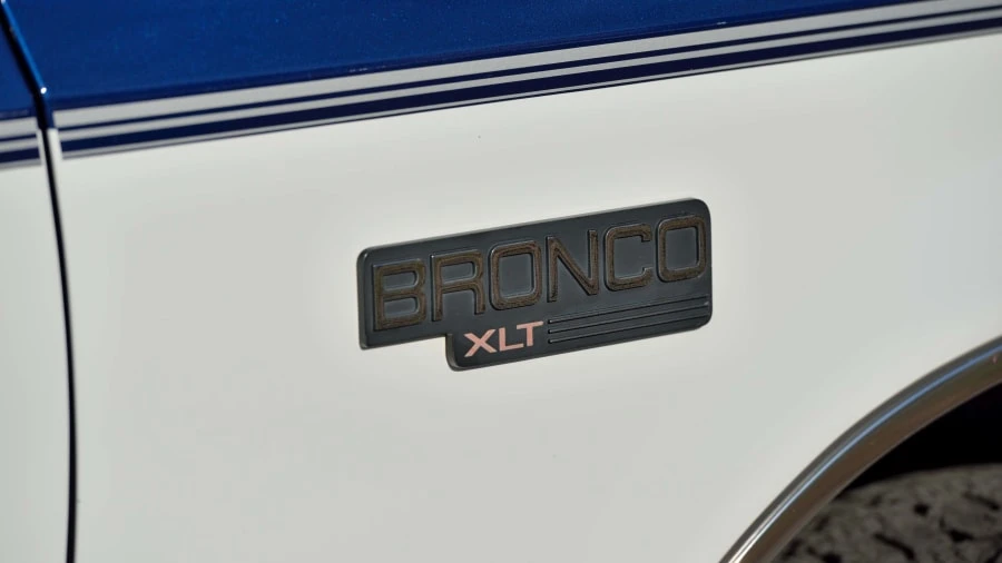 1996 Ford Bronco 5th Gen - Image 11 of 31