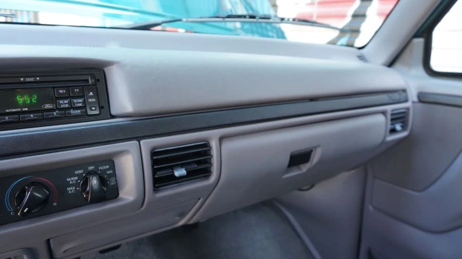 1996 Ford Bronco 5th Gen - Image 10 of 31
