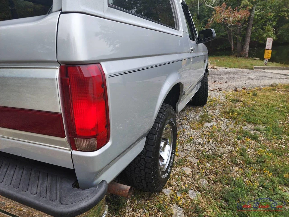 1996 Ford Bronco 5th Gen - Image 9 of 31