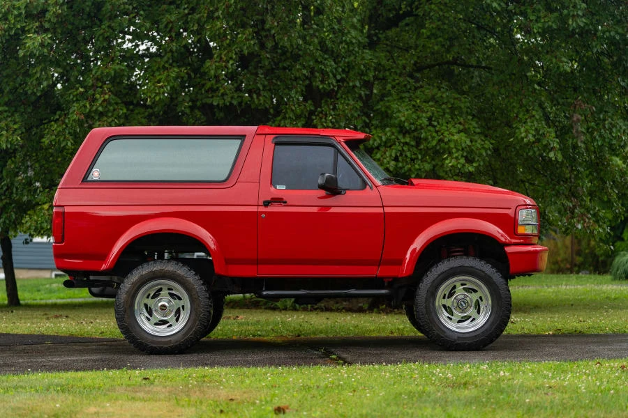 1996 Ford Bronco 5th Gen - Image 9 of 31