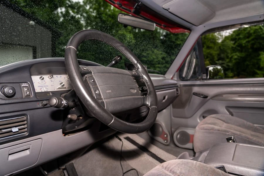 1996 Ford Bronco 5th Gen - Image 18 of 31
