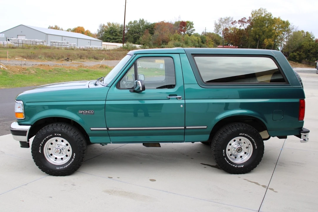 1996 Ford Bronco 5th Gen - Image 4 of 17