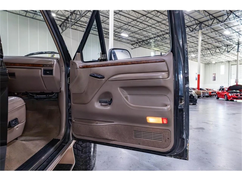 1996 Ford Bronco 5th Gen - Image 29 of 31